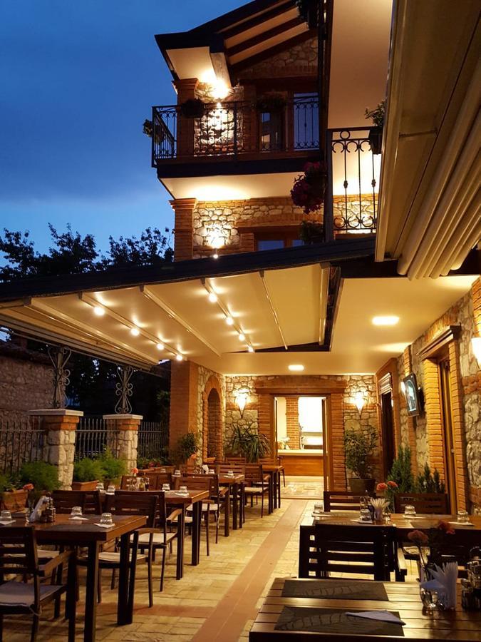 Vila Dante Boutique Hotel Tushemisht Exterior photo